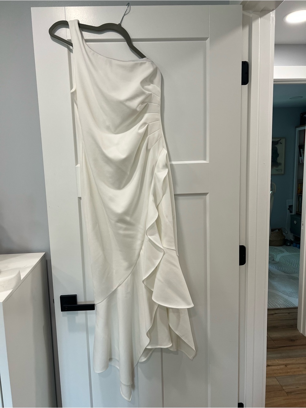 Elegant One-Shoulder White Ruffle Midi Dress